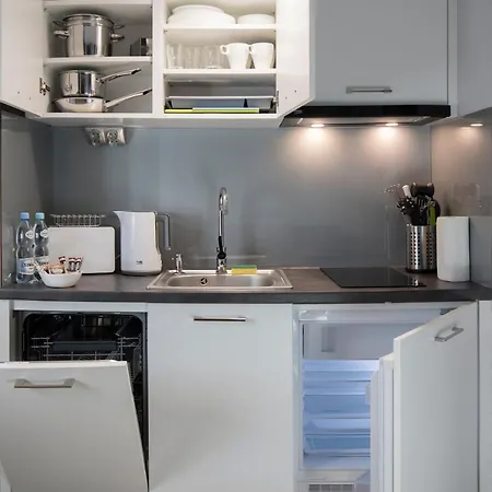 Appart hôtel My 1st Place *