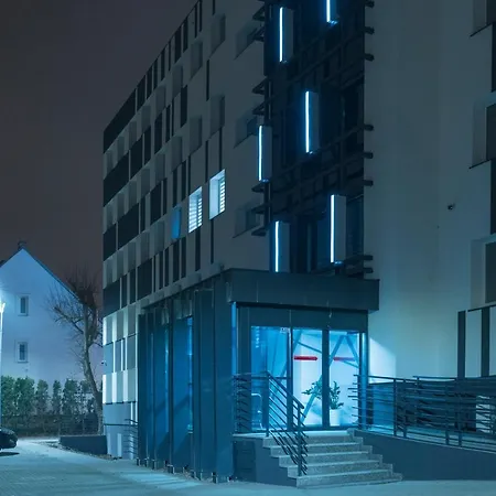 Appart hôtel My 1st Place *