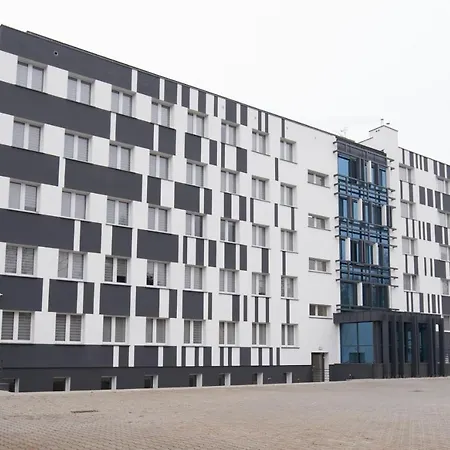 My 1st Place Apart Otel *