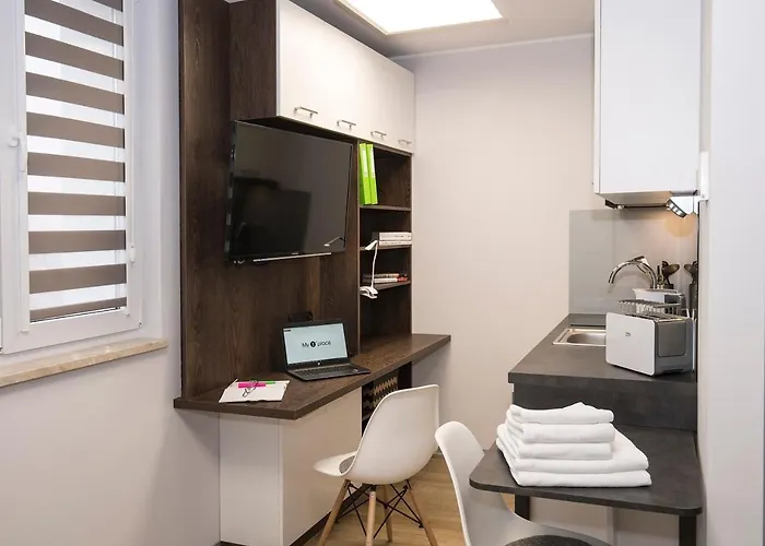 My 1st Place Ξενοδοχείο με διαμερίσματα Πόζναν